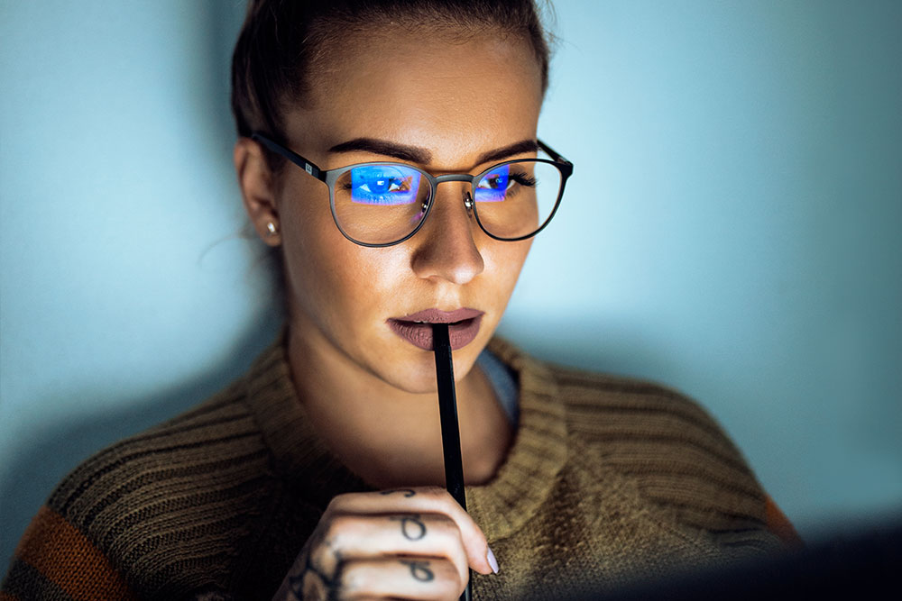 prescription glasses, diopters, WHO, statistics, eye-doctor, optometrist, blue light protection, computer glasses, how it works, 20-20-20 rule, health, clear vision, eye exercise, eye gymnastics