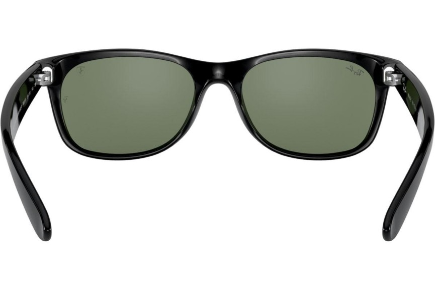 Okulary przeciwsłoneczne Ray-Ban New Wayfarer Scuderia Ferrari Collection RB2132M F60131 Kwadratowe Czarne